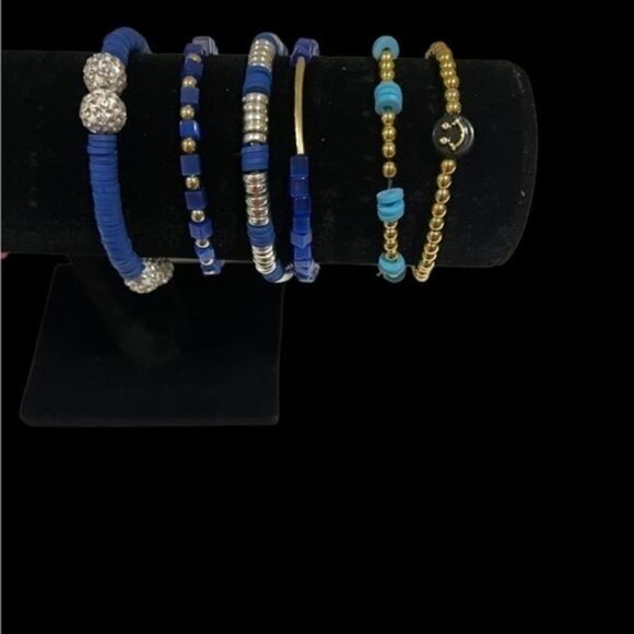 12 beautiful bracelets for $60.00 - Picture 5 of 8